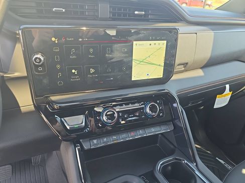 New 2026 GMC Sierra 2500 AT4 w/ AT4 Premium Plus Package AWD/4WD image 20