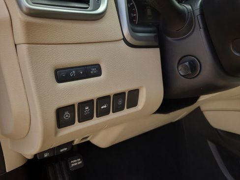 Used 2020 Nissan Murano Platinum w/ Cargo Package FWD image 23
