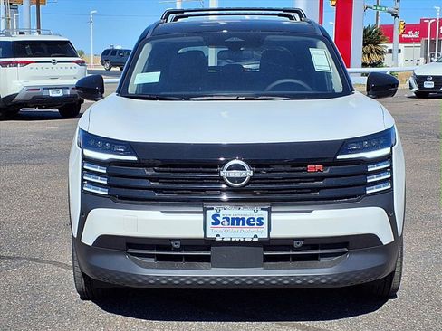 New 2026 Nissan Kicks SR w/ Cold Weather Package image 2