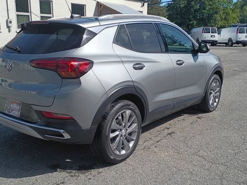 Used 2023 Buick Encore GX Essence w/ Experience Buick Package FWD image 3