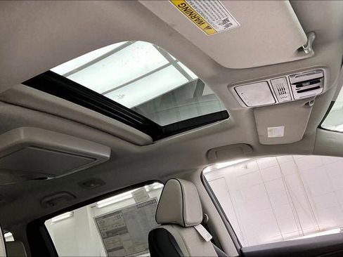 New 2026 Honda Odyssey Elite image 10