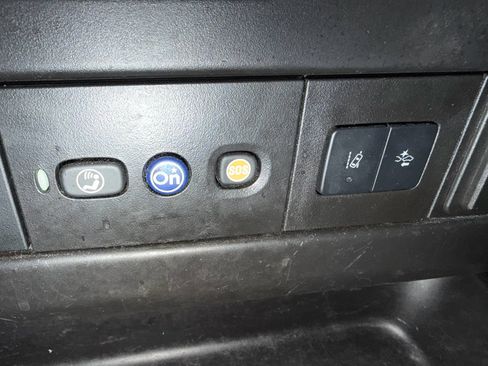 Used 2020 GMC Savana 3500 Extended w/ Driver Convenience Package image 26