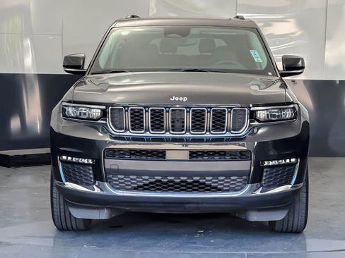 Used 2023 Jeep Grand Cherokee L Limited w/ Trailer Tow Group (B) AWD/4WD image 8