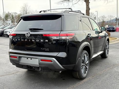 New 2026 Nissan Pathfinder Platinum image 7