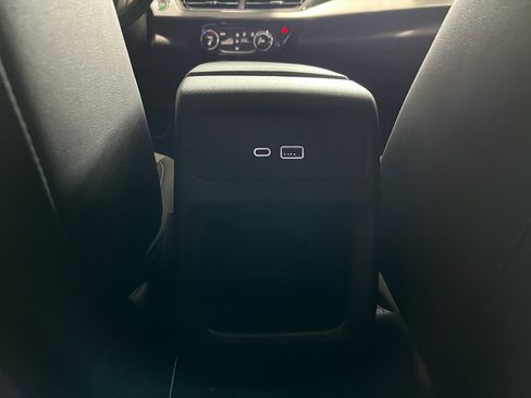 Used 2026 Chevrolet Trax LT FWD image 15