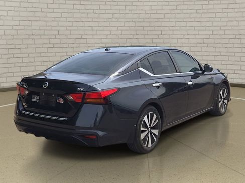 Used 2022 Nissan Altima 2.5 SV image 5
