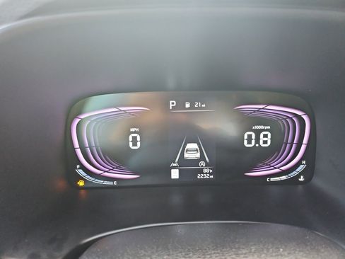 Used 2025 Kia Soul LX FWD image 20