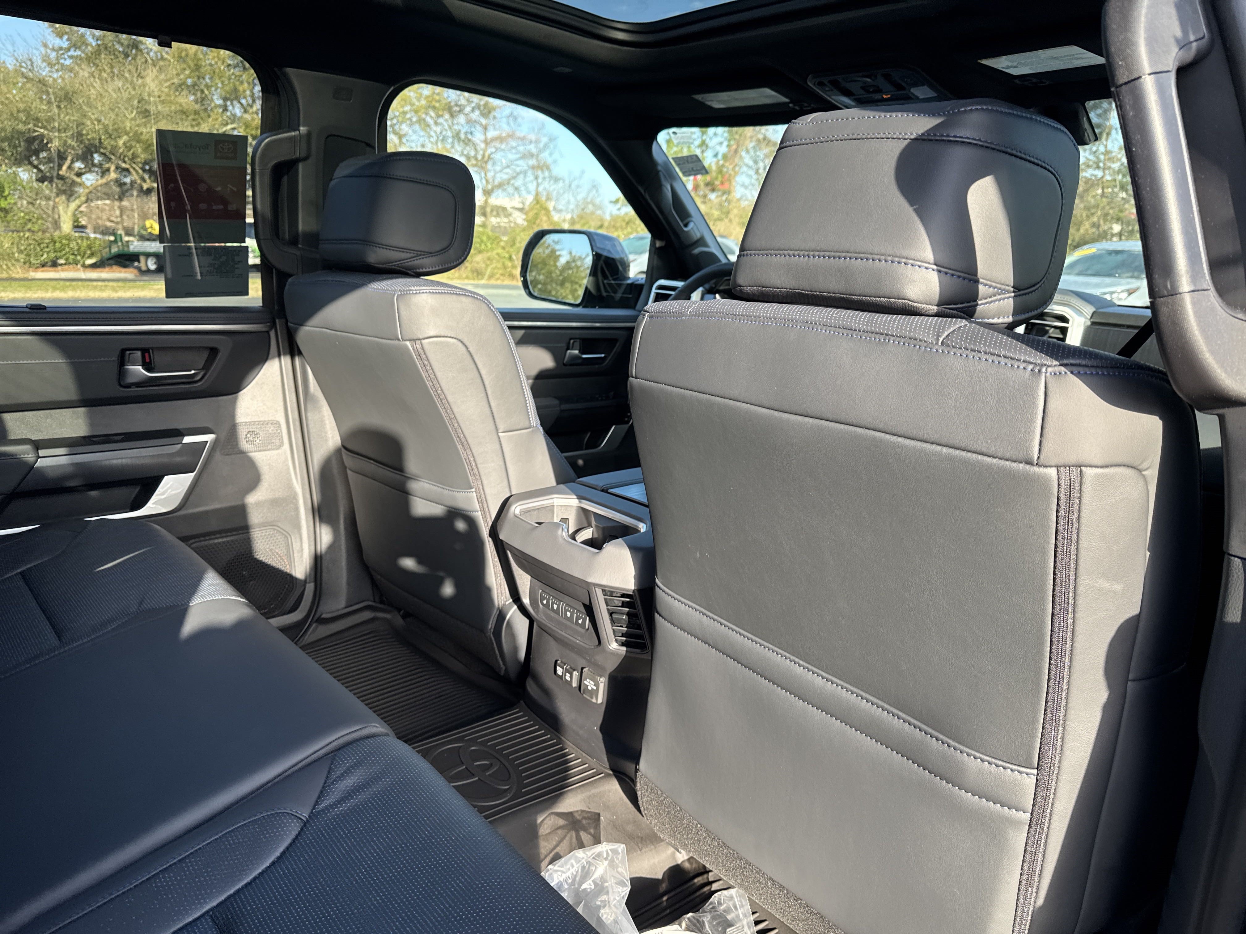 New 2025 Toyota Tundra Platinum AWD/4WD image 31