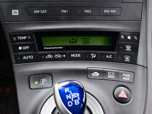 Used 2011 Toyota Prius Four FWD image 17