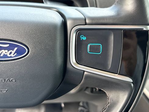 Used 2025 Ford Expedition Max Platinum AWD/4WD image 18