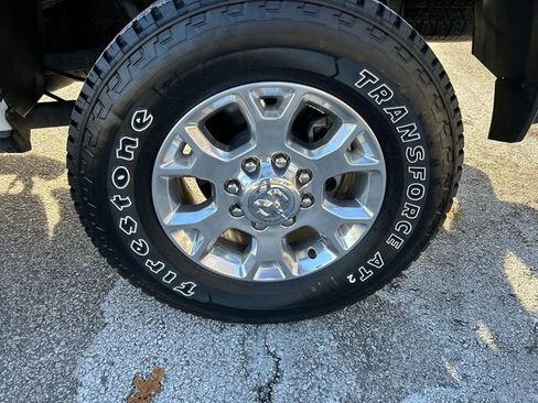 Used 2024 RAM 2500 Laramie AWD/4WD image 19