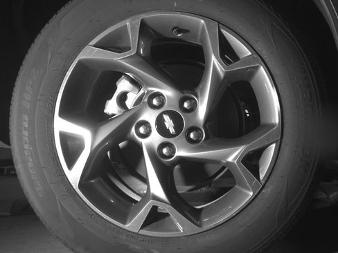 Used 2025 Chevrolet Trax LT FWD image 15