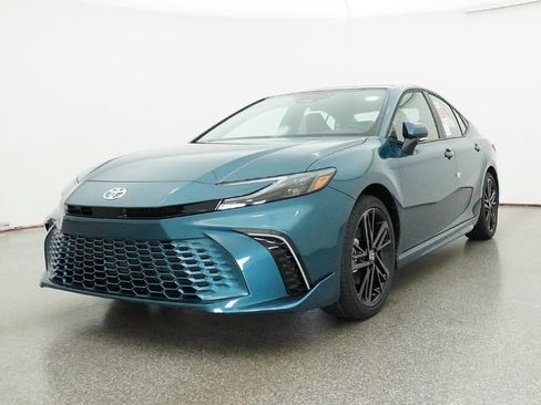 New 2026 Toyota Camry XSE FWD image 32