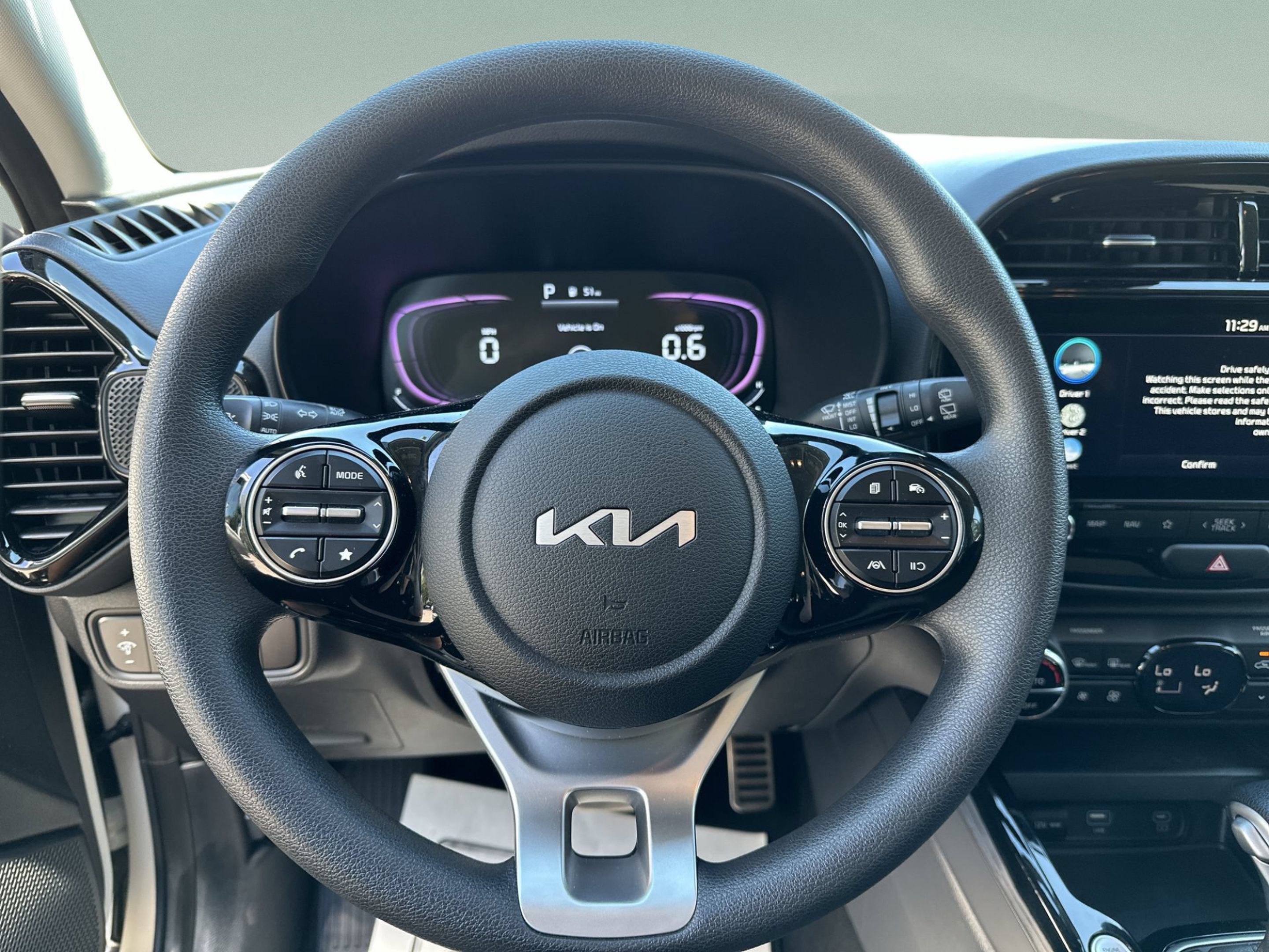 Used 2024 Kia Soul S FWD image 11