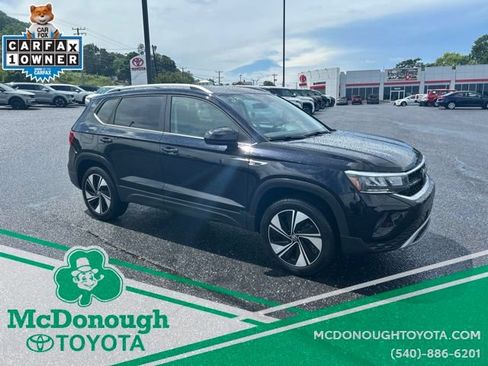Used 2024 Volkswagen Taos SE AWD/4WD image 8