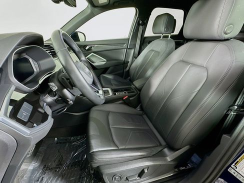 Used 2022 Audi Q3 2.0T Premium image 18