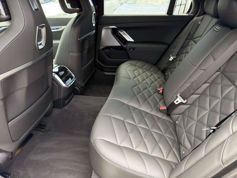 Used 2026 BMW 740i w/ Premium Package RWD image 10