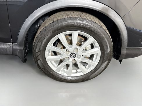 Used 2021 Nissan Rogue Sport S FWD image 31