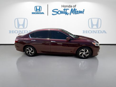 Used 2017 Honda Accord LX image 8