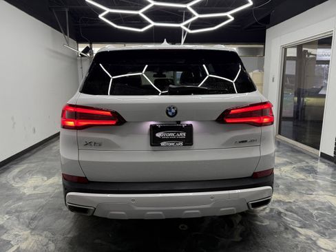 Used 2022 BMW X5 xDrive40i AWD/4WD image 4