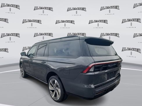 New 2026 Lincoln Navigator L Black Label w/ Black Label Special Edition image 3