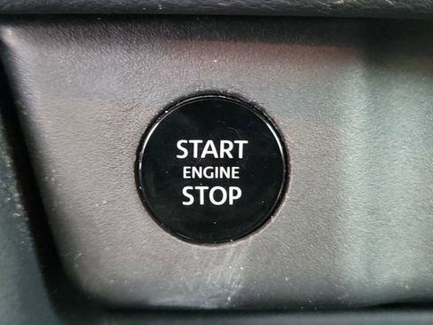 Used 2024 Nissan Rogue SV image 27