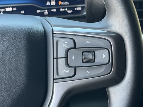 Used 2024 Chevrolet Silverado 2500 ZR2 w/ Technology Package AWD/4WD image 17