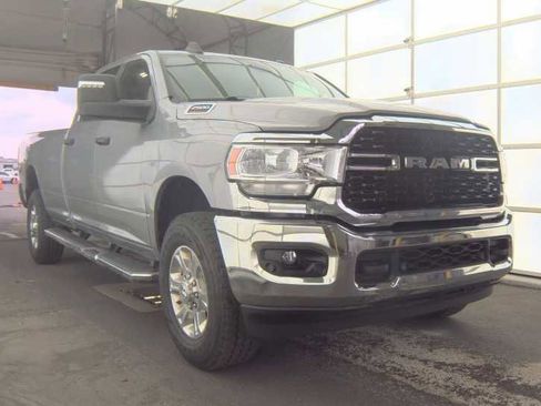 Used 2024 RAM 2500 Big Horn w/ Protection Group AWD/4WD image 2