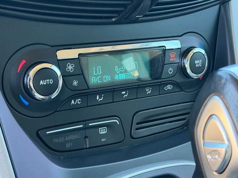 Used 2014 Ford C-MAX SE image 21