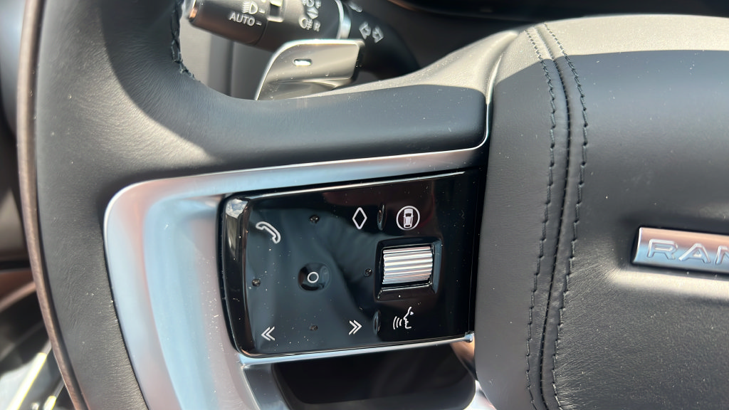 New 2026 Land Rover Range Rover SE AWD/4WD image 32