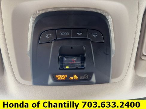 Used 2023 Toyota Corolla LE w/ Carpet Mat Package (TMS) FWD image 16