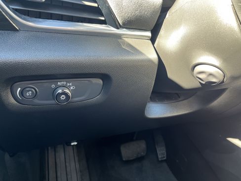 Used 2022 Chevrolet Traverse High Country w/ LPO, Floor Liner Package image 28