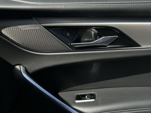 Used 2025 Jaguar F-PACE R-Dynamic S image 22
