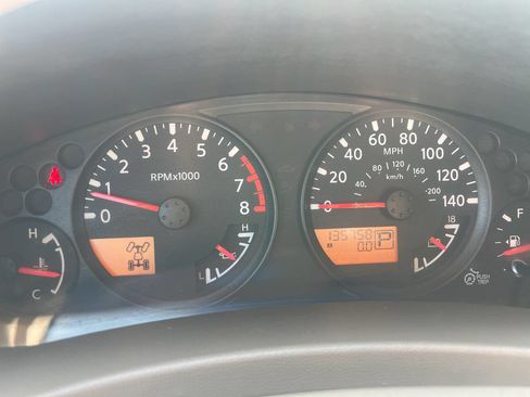 Used 2013 Nissan Frontier SV w/ SV Value Truck Pkg AWD/4WD image 17