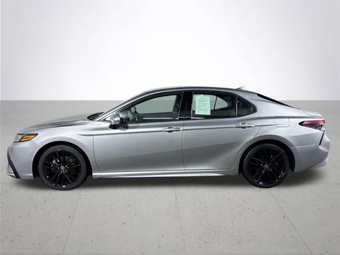 Used 2024 Toyota Camry XSE image 9