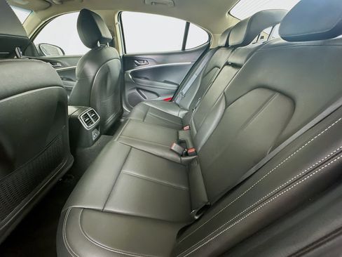 Used 2025 Genesis G70 2.5T AWD/4WD image 27