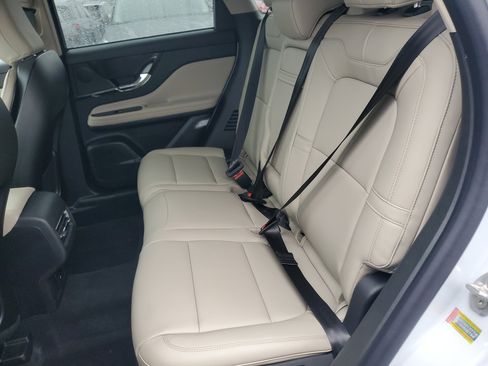 New 2026 Lincoln Corsair Premiere image 26