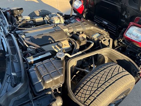 Used 1992 Chevrolet Corvette Coupe image 23