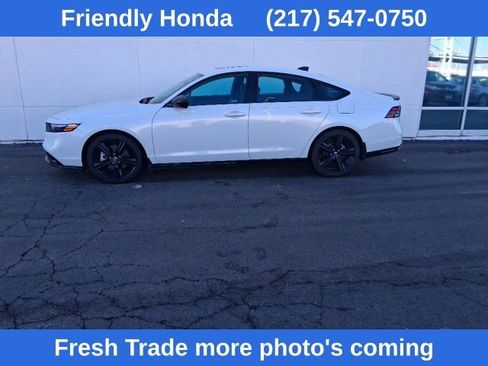 Used 2023 Honda Accord Sport image 3