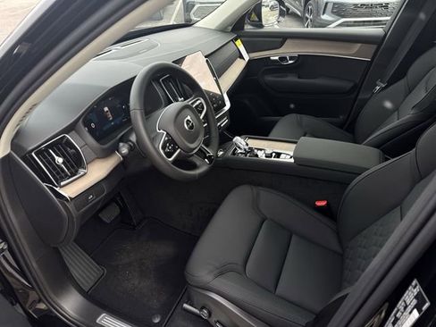 New 2026 Volvo XC90 B6 Plus w/ Protection Package Premier AWD/4WD image 10