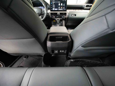 Certified 2025 Toyota Tacoma 4x4 Double Cab Hybrid image 23