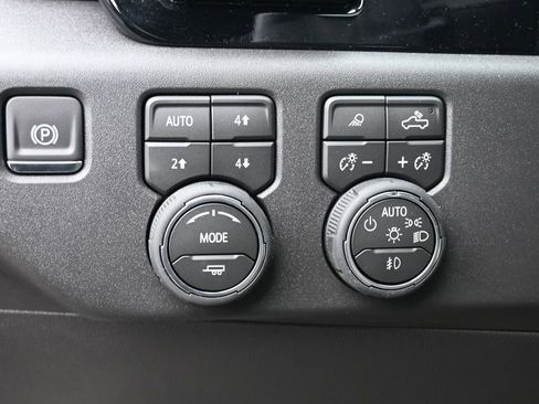 Used 2026 Chevrolet Silverado 1500 ZR2 w/ Dark Appearance Package image 16