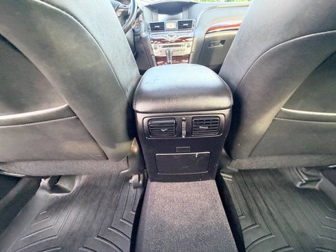 Used 2011 INFINITI M37 x w/ Premium Pkg AWD/4WD image 40