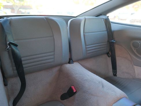 Used 2004 Porsche 911 Carrera RWD image 29