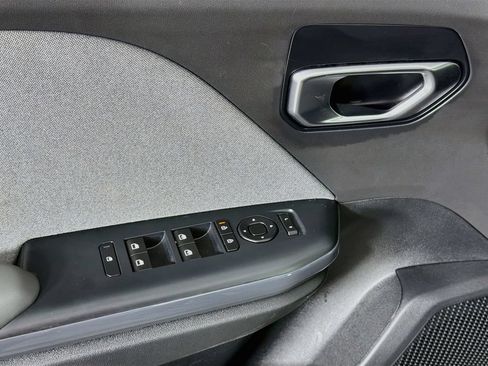 Used 2025 Kia K4 EX FWD image 23