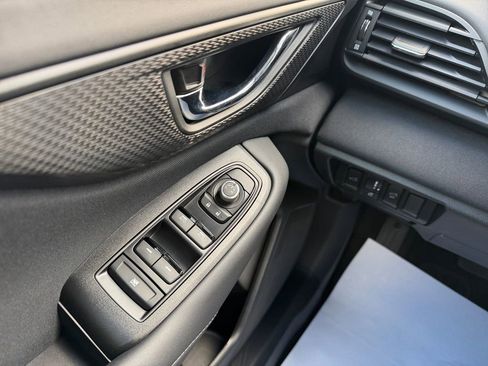 Used 2025 Subaru Outback Premium image 16