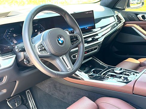 Certified 2025 BMW X7 M60i AWD/4WD image 12