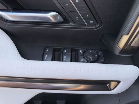 Used 2024 GMC Hummer EV 3X AWD/4WD image 28