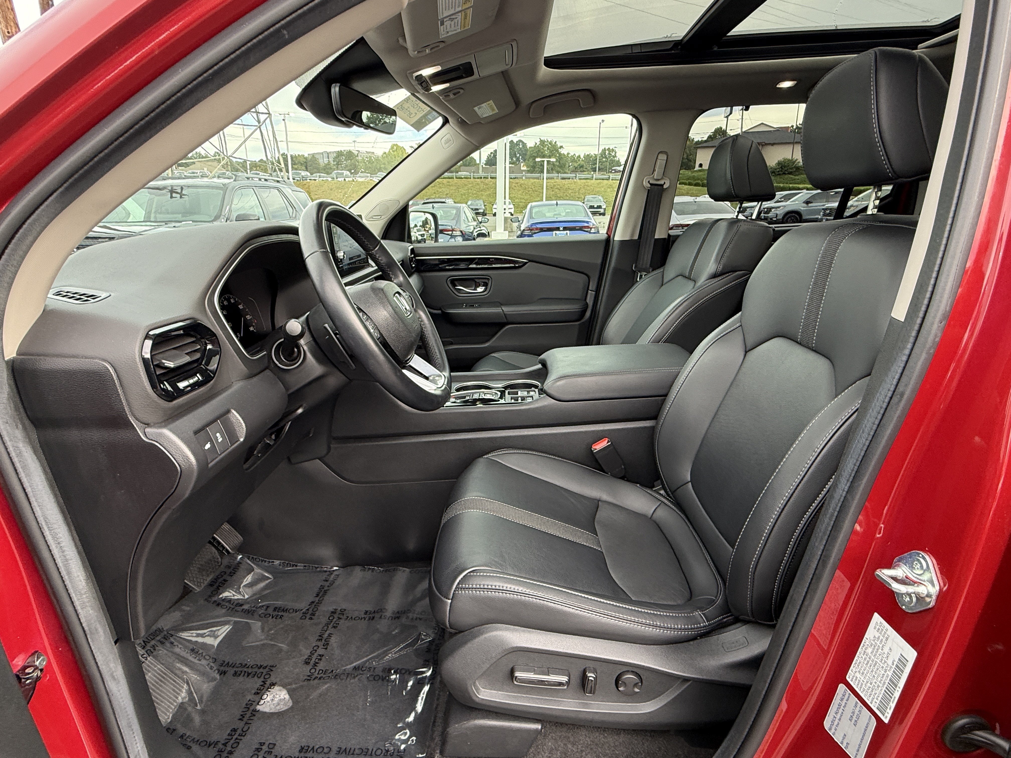 Certified 2024 Honda Pilot Touring image 16