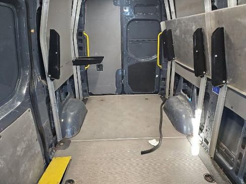 Used 2019 Mercedes-Benz Sprinter 144 image 6